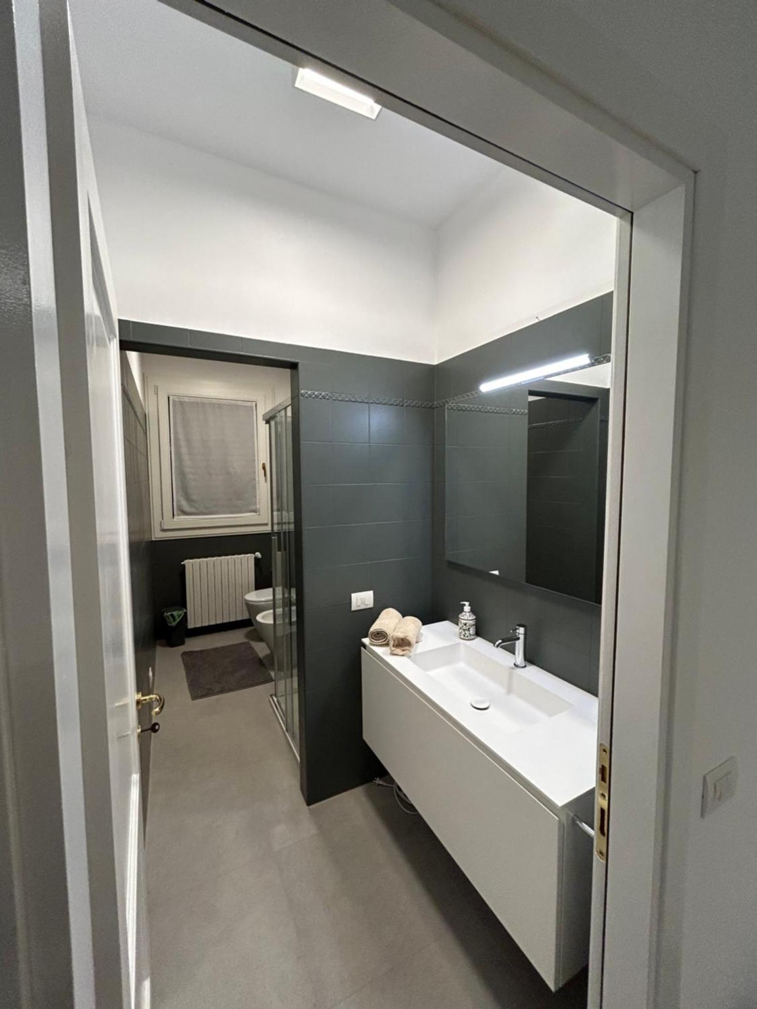 Amia Rooms & Wine วัลดอบเบียเดเน ภายนอก รูปภาพ