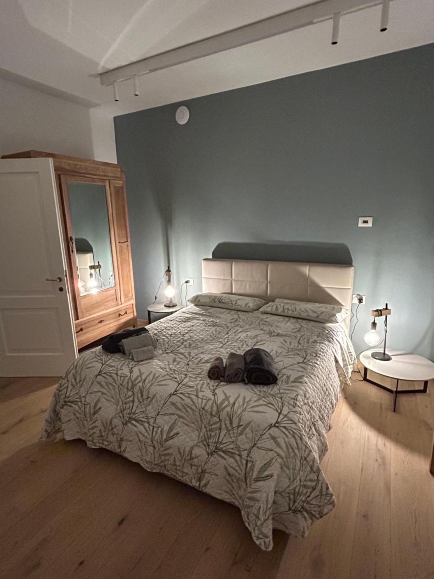 Amia Rooms & Wine วัลดอบเบียเดเน ภายนอก รูปภาพ